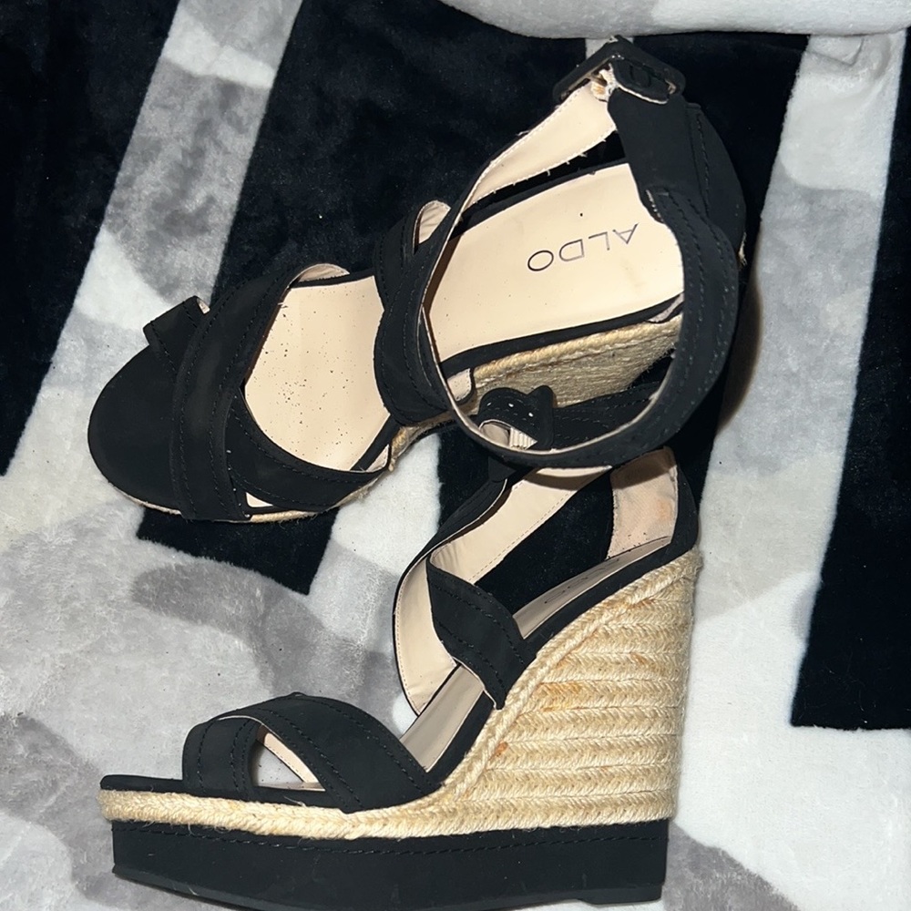 Aldo Wedges - Picture 2 of 5